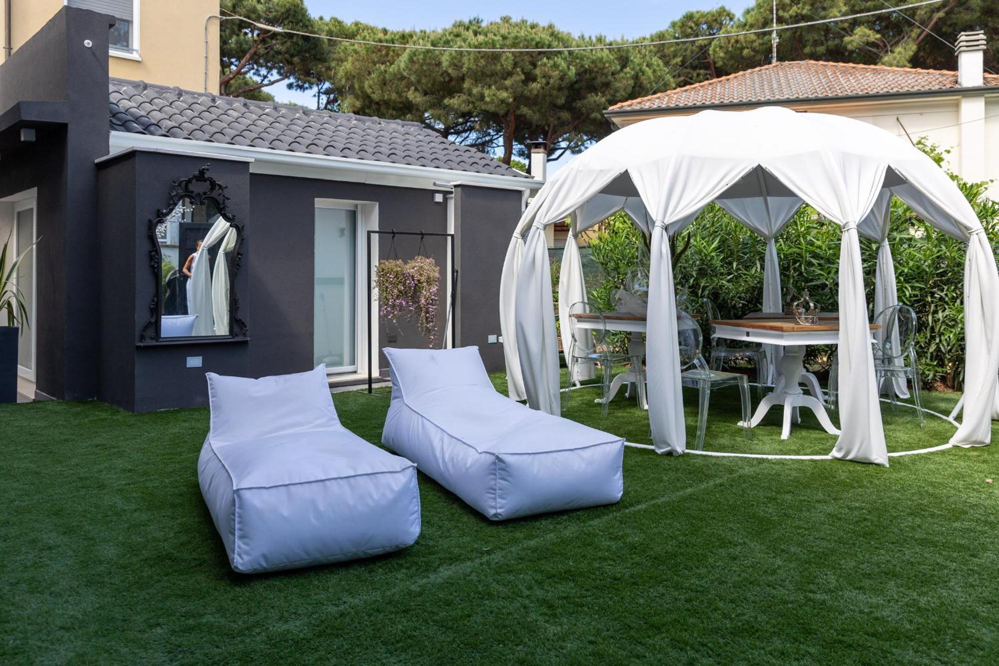 Villa Monti Suites&Aparts Cesenatico Exteriér fotografie