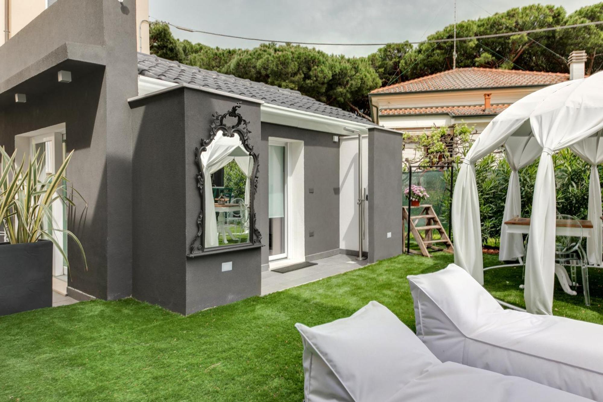 Villa Monti Suites&Aparts Cesenatico Exteriér fotografie