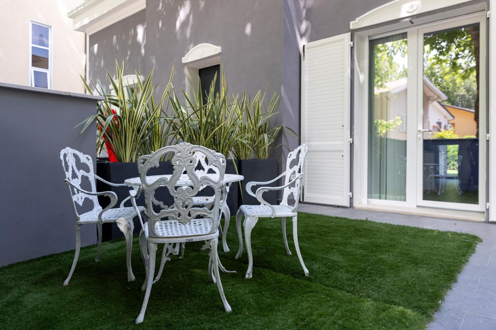 Villa Monti Suites&Aparts Cesenatico Exteriér fotografie